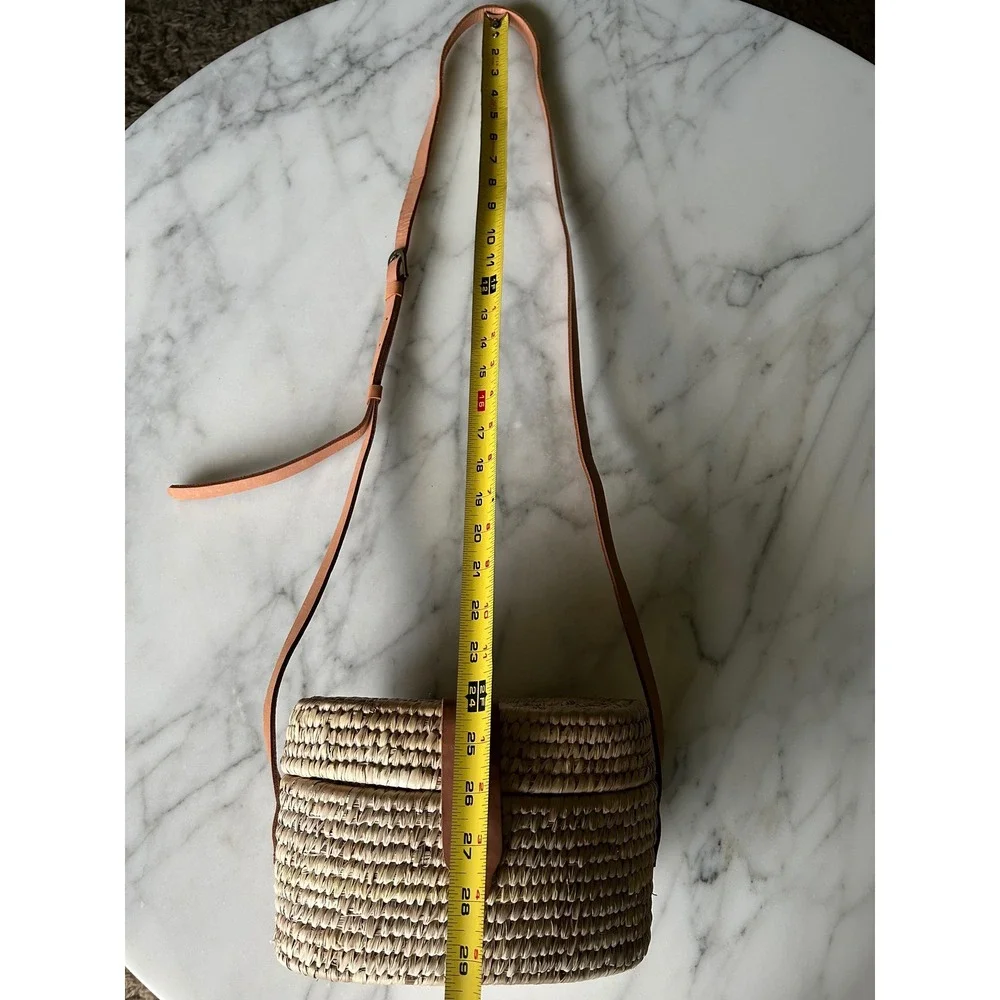 Ten Thousand Villages Woven Straw Crossbody Purse Tan Leather Trim Bangladesh - Picture 7 of 16